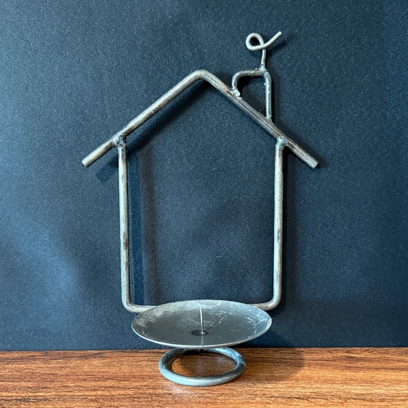 Metal House with Smoking Chimney Candle Holder - Picture 7 of 9